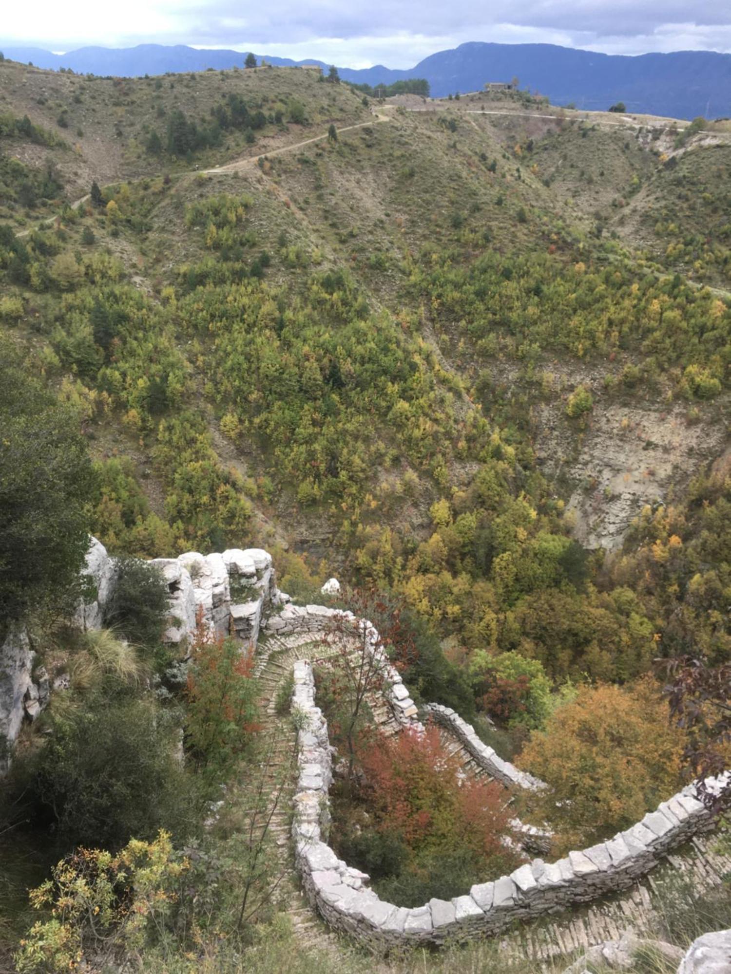 Katikia Zagori בית הארחה ויצה